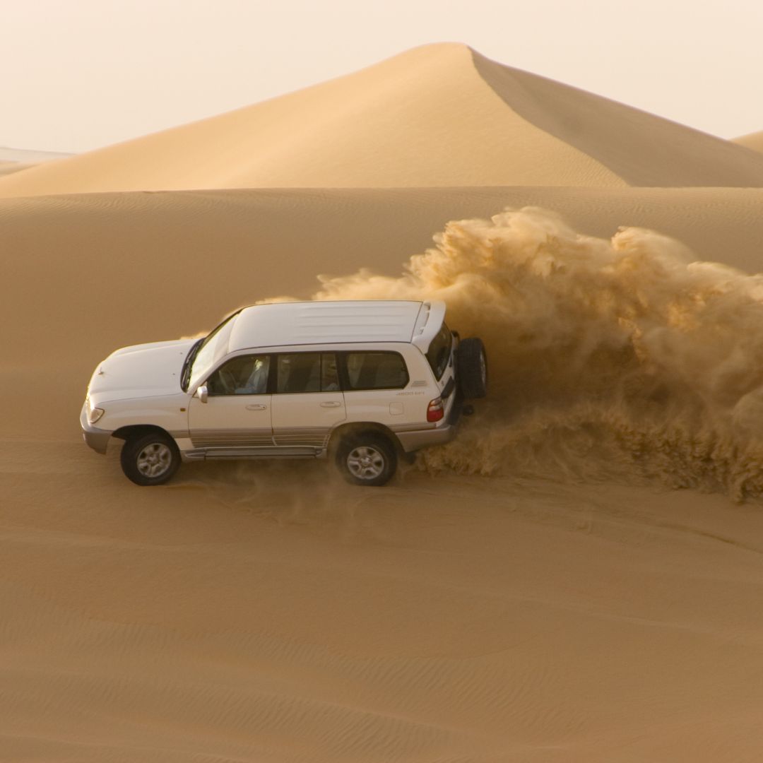 4x4 Desert Safari + Dinner